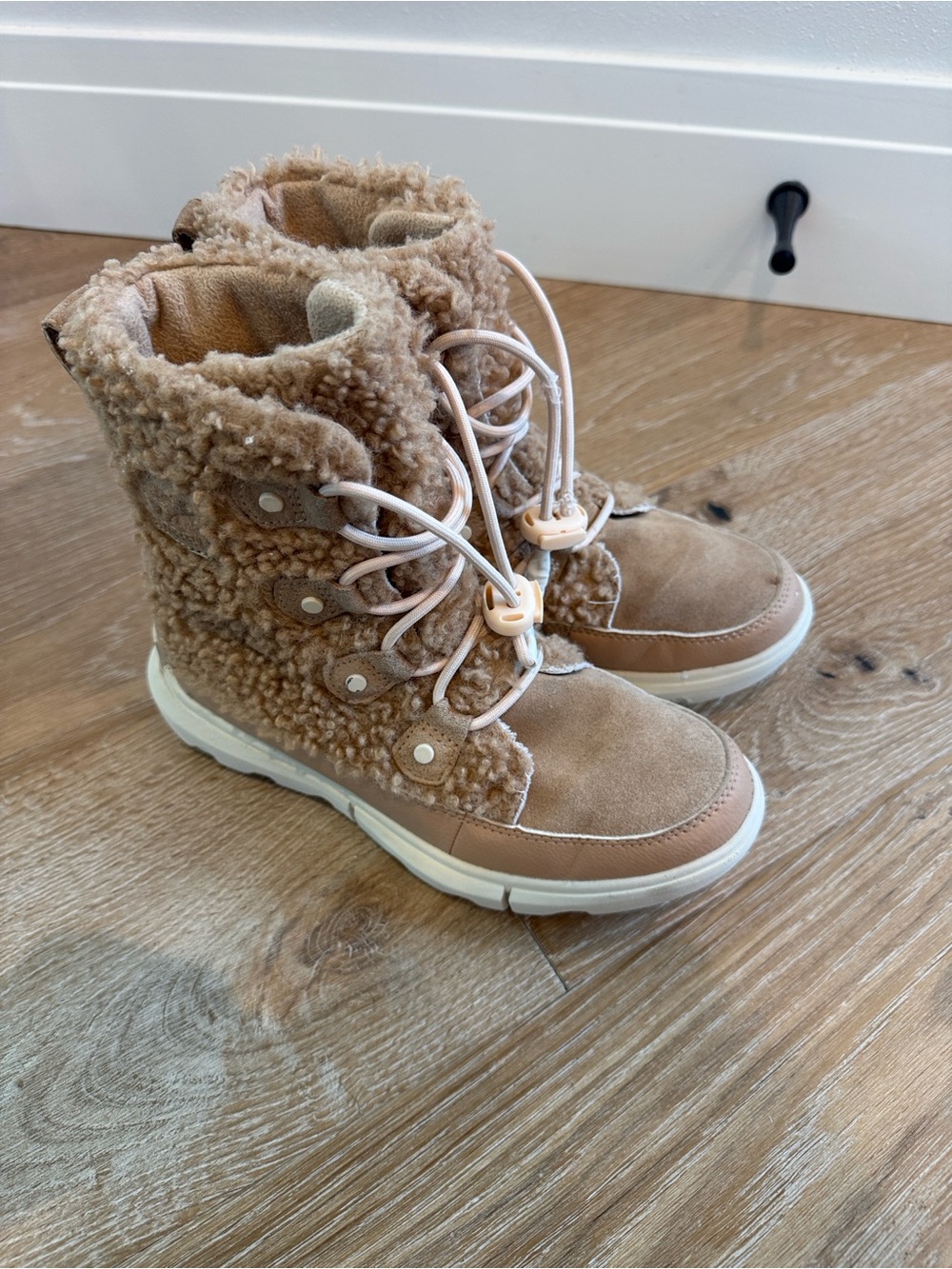 Sorel Kids Sherpa Lace-Up Winter Boots - Tan